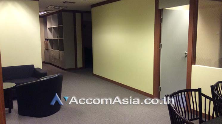 4  Office Space for rent and sale in Sukhumvit ,Bangkok BTS Phrom Phong at Richmond Building AA11492